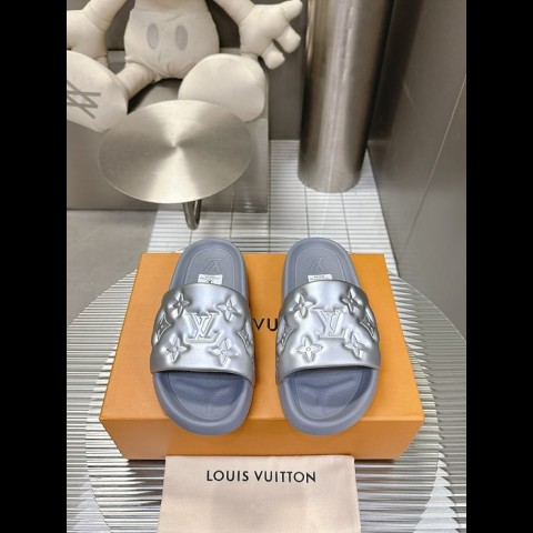 lv 슬리퍼