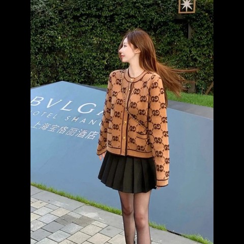 gucc* gg 울 부클레 자카드 가디건