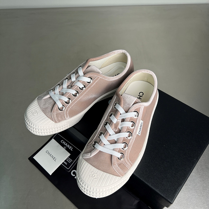 chan*l 25c 벨벳 스니커즈