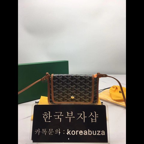 플뤼메 크로스백