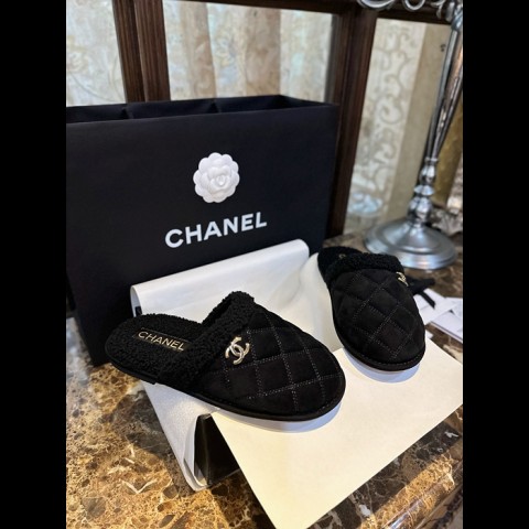 스웨이드 퀼팅 시어링 cc로고 뮬