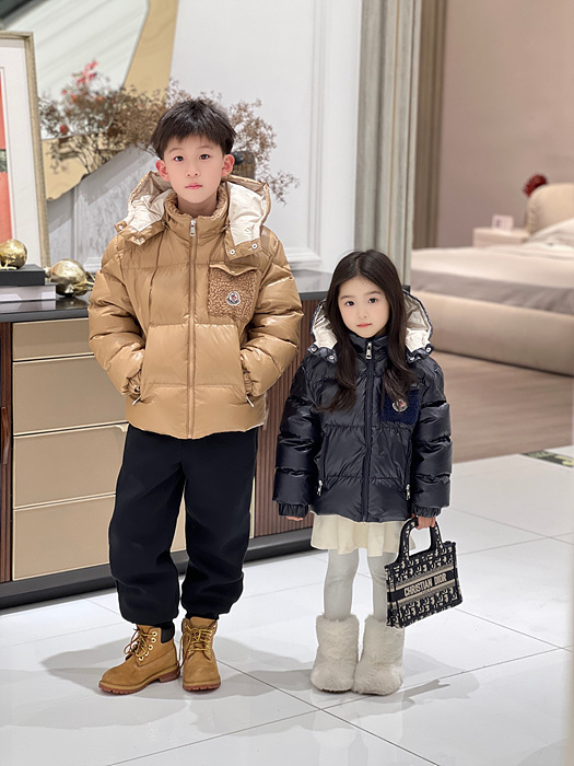 moncl*r 율 다운 재킷