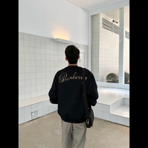 bbr 체크 커시브 로고 코튼 스웨트셔츠